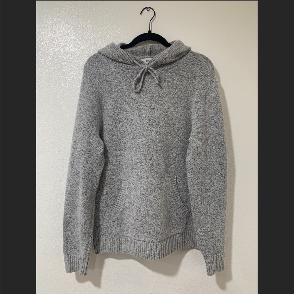 Old Navy knit hoodie soft pull over in neutral grey. Perfect for layering!